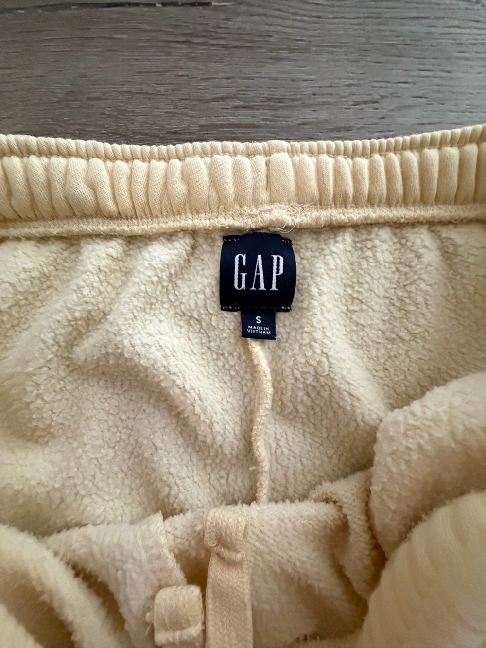 Butter yellow Wide-Leg sweatpants - Picture 2 of 6